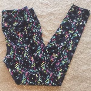 Victoria’s Secret Sport knockout leggings, medium